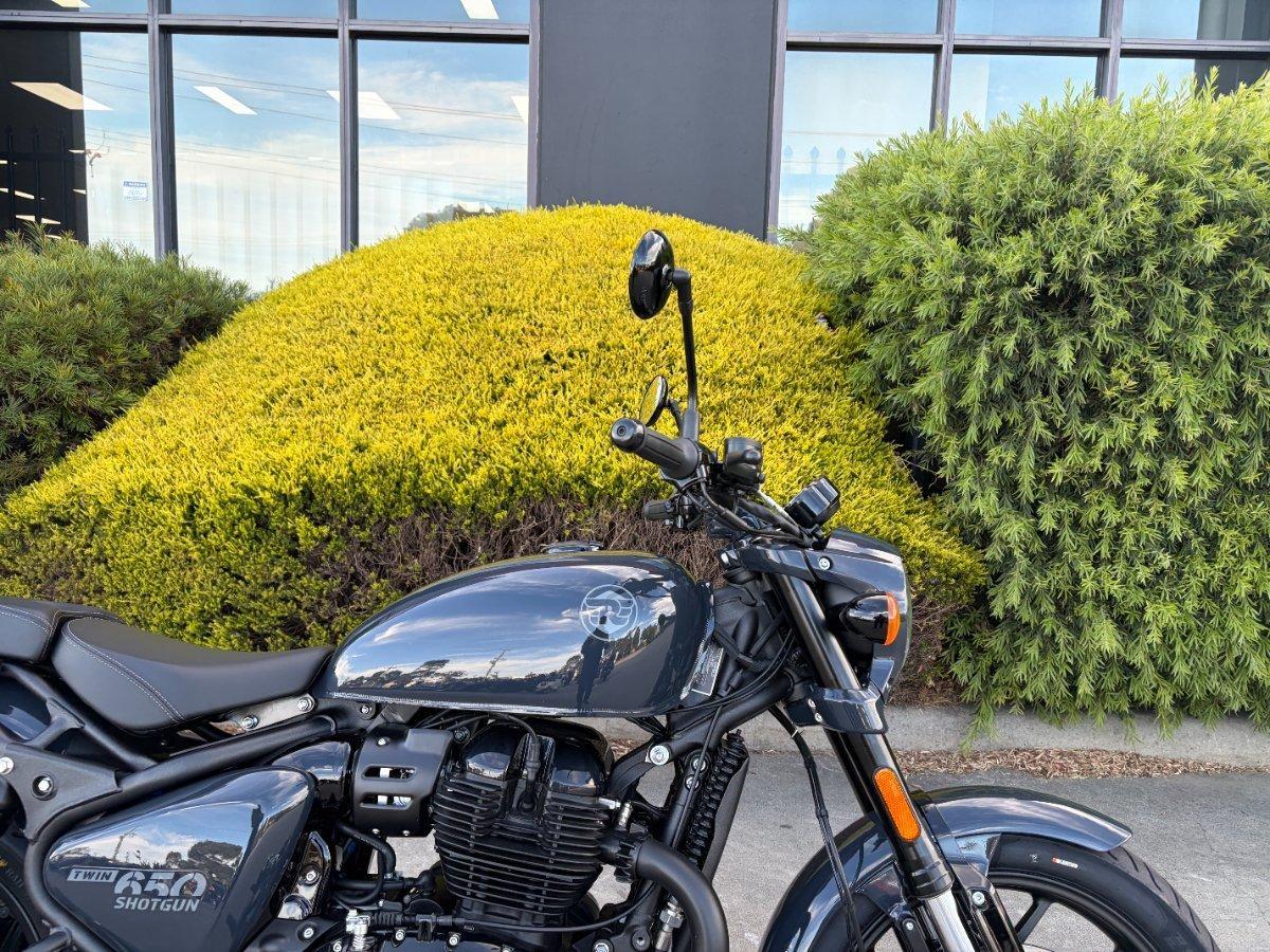 2026 ROYAL ENFIELD SHOTGUN 650 ROAD