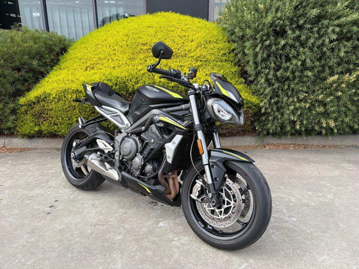 2019 TRIUMPH STREET TRIPLE S ROAD