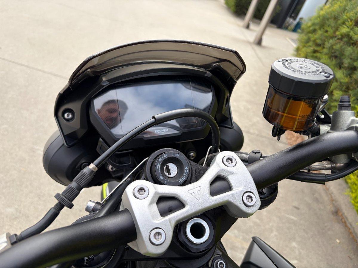 2019 TRIUMPH STREET TRIPLE S ROAD