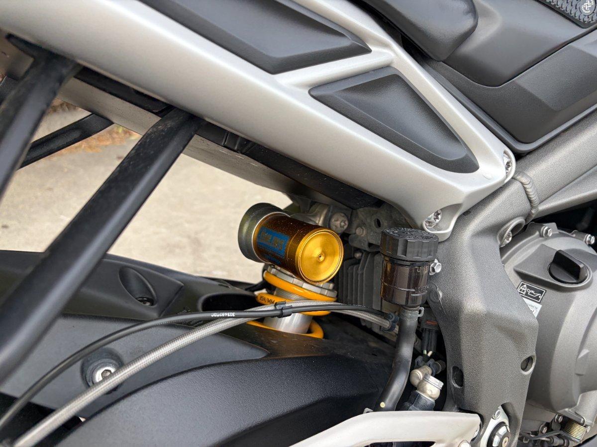 2019 TRIUMPH STREET TRIPLE S ROAD
