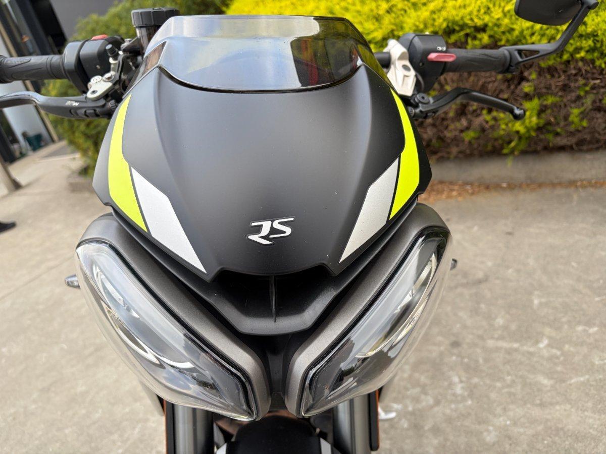 2019 TRIUMPH STREET TRIPLE S ROAD
