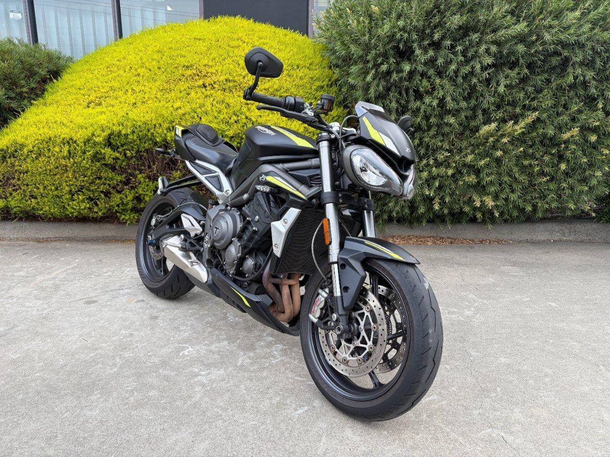 2019 TRIUMPH STREET TRIPLE S ROAD