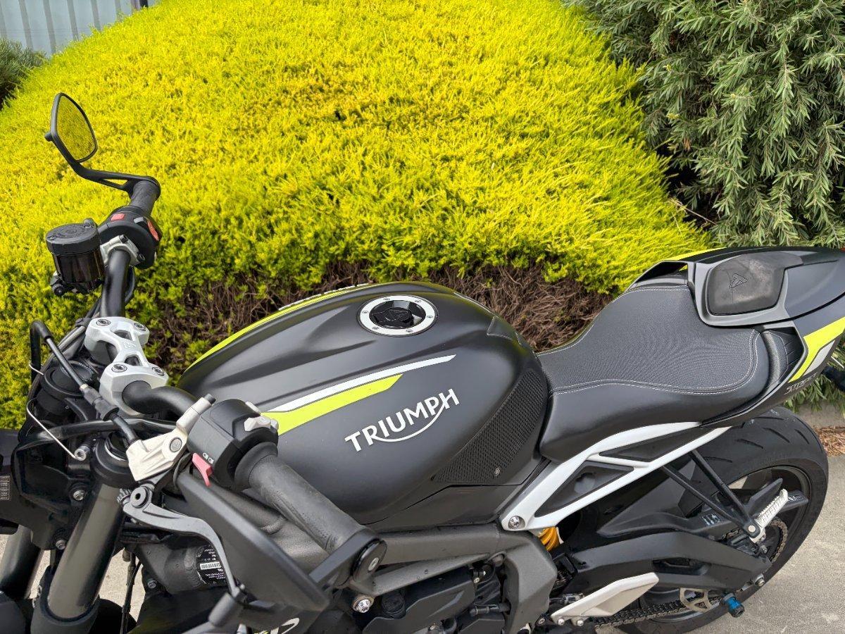 2019 TRIUMPH STREET TRIPLE S ROAD