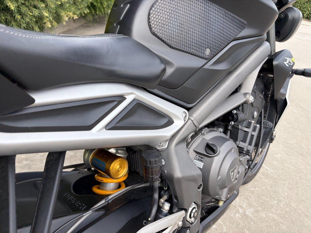 2019 TRIUMPH STREET TRIPLE S ROAD