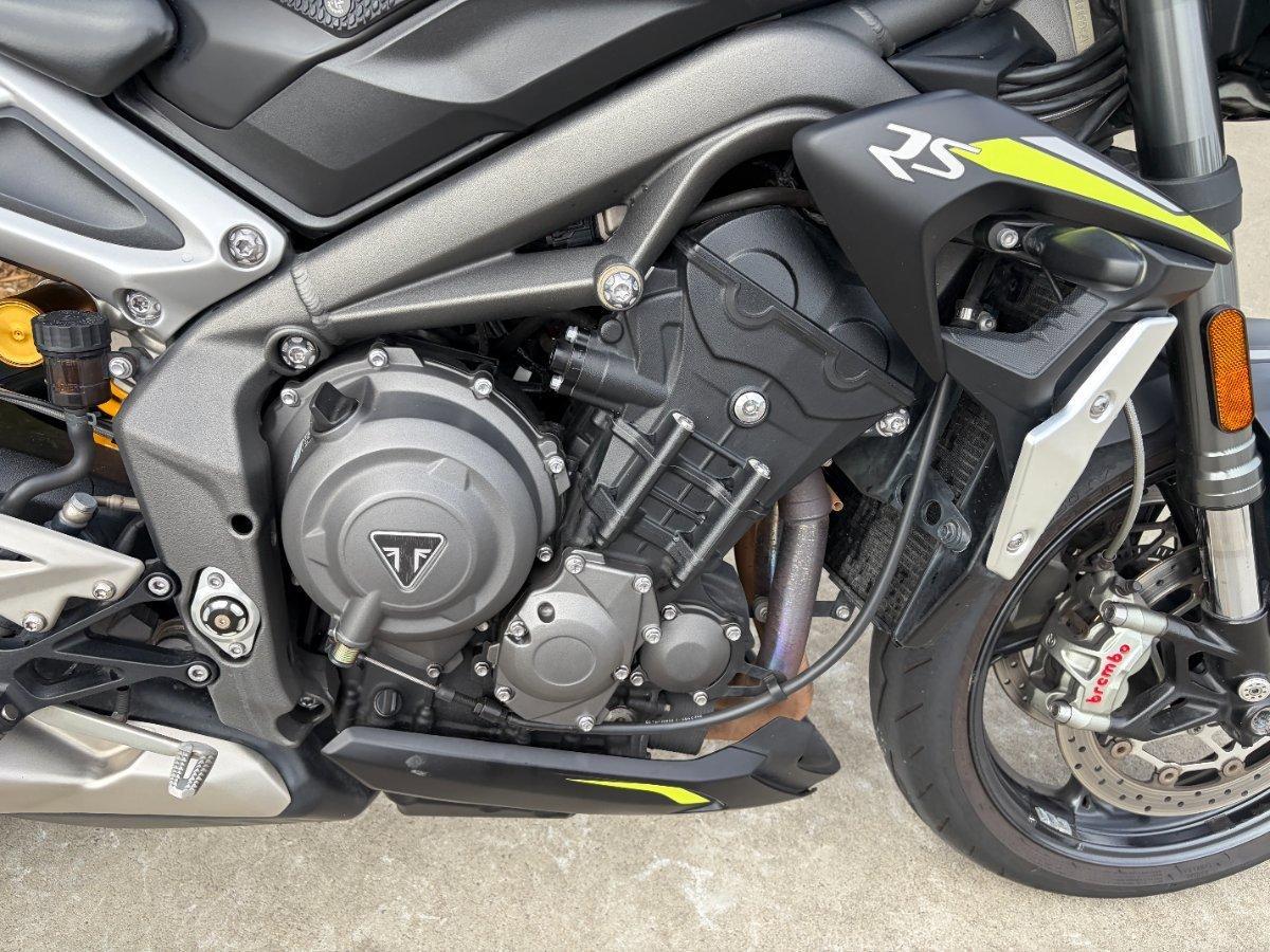 2019 TRIUMPH STREET TRIPLE S ROAD