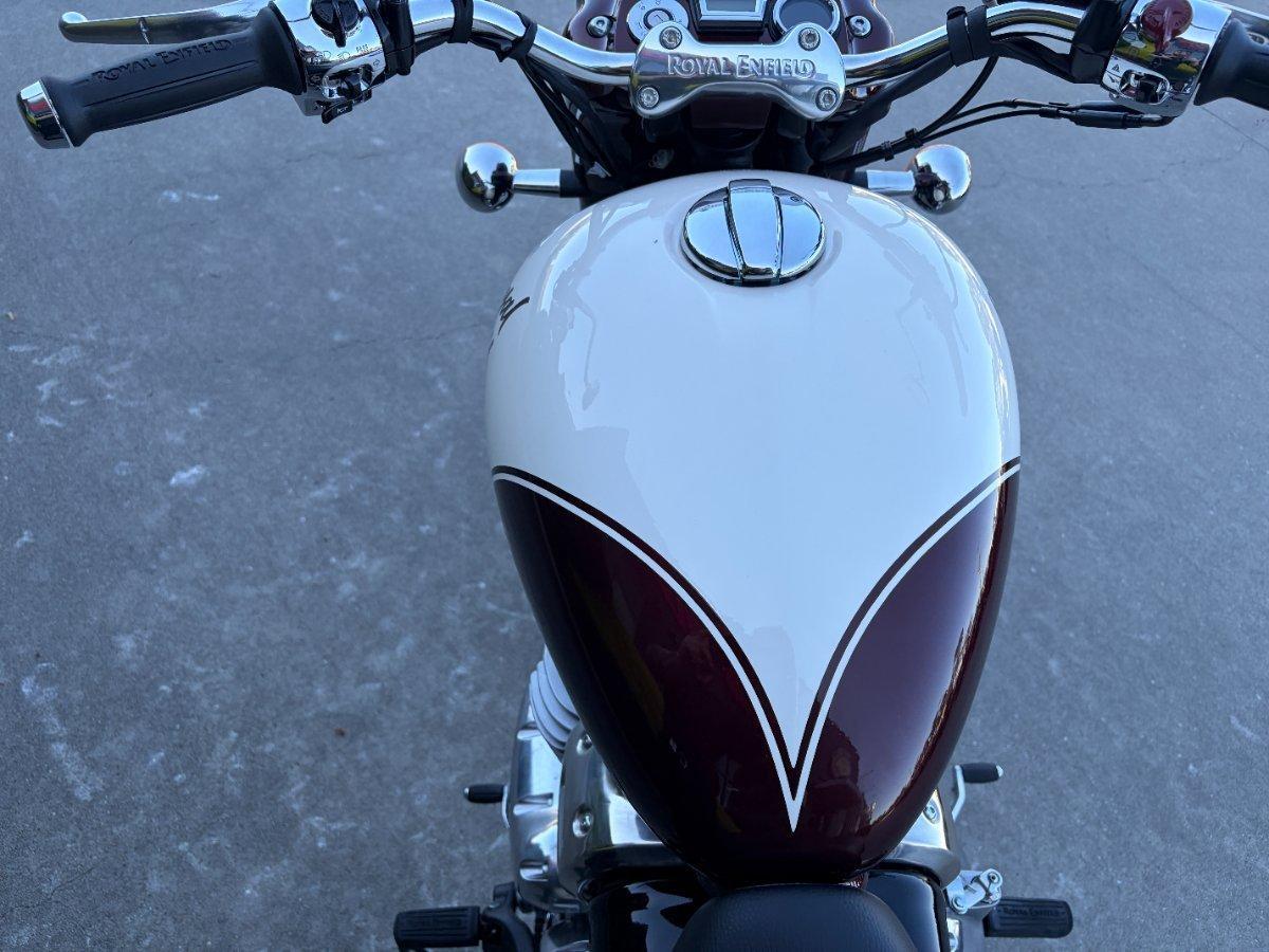 2025 ROYAL ENFIELD CLASSIC 650 ROAD