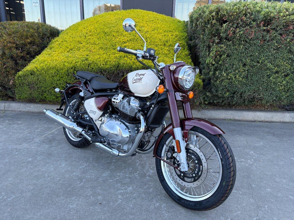 2025 ROYAL ENFIELD CLASSIC 650 ROAD