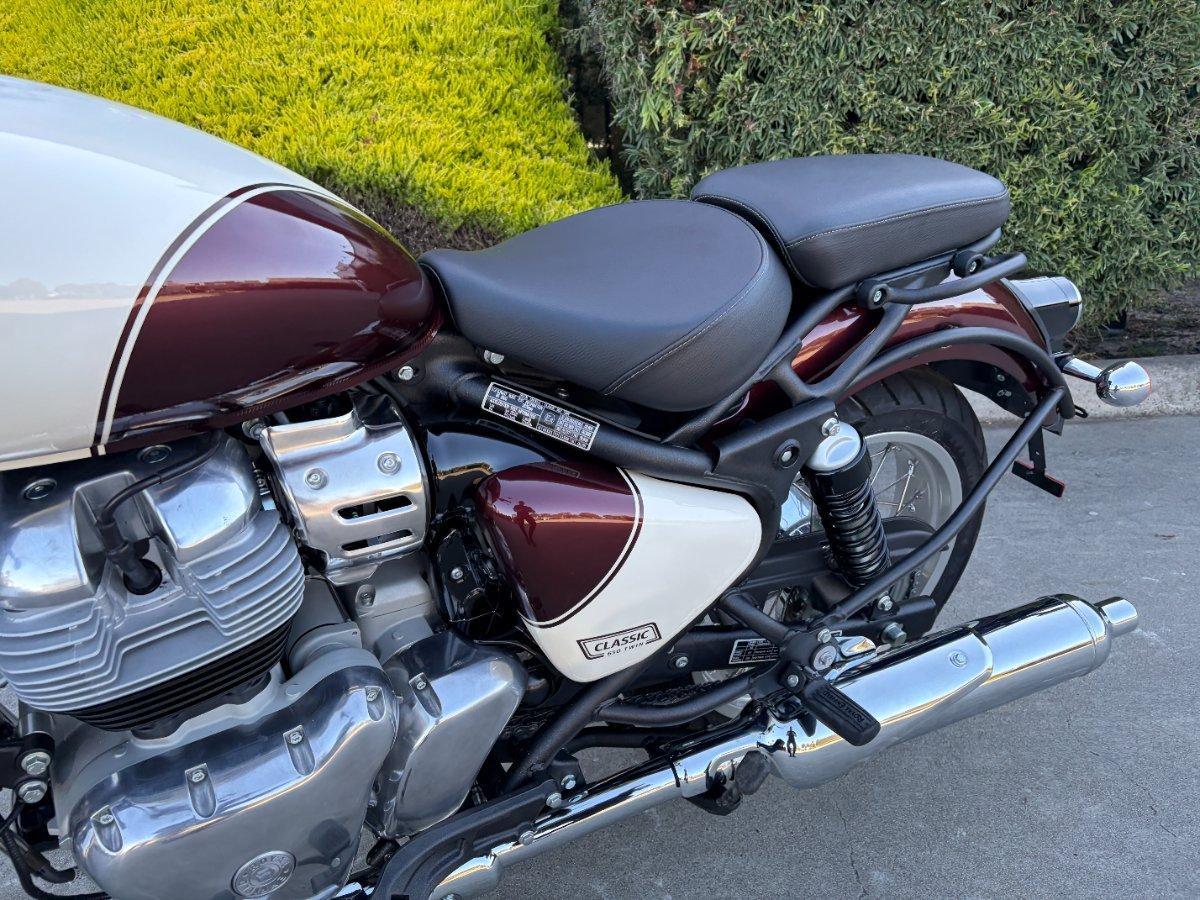 2025 ROYAL ENFIELD CLASSIC 650 ROAD