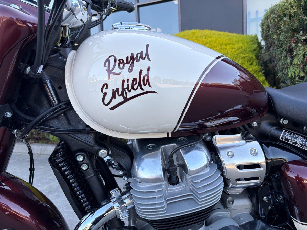 2025 ROYAL ENFIELD CLASSIC 650 ROAD