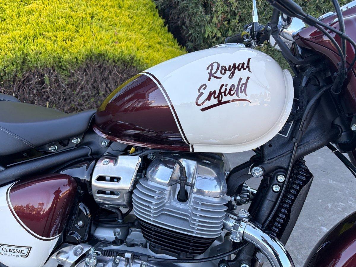 2025 ROYAL ENFIELD CLASSIC 650 ROAD