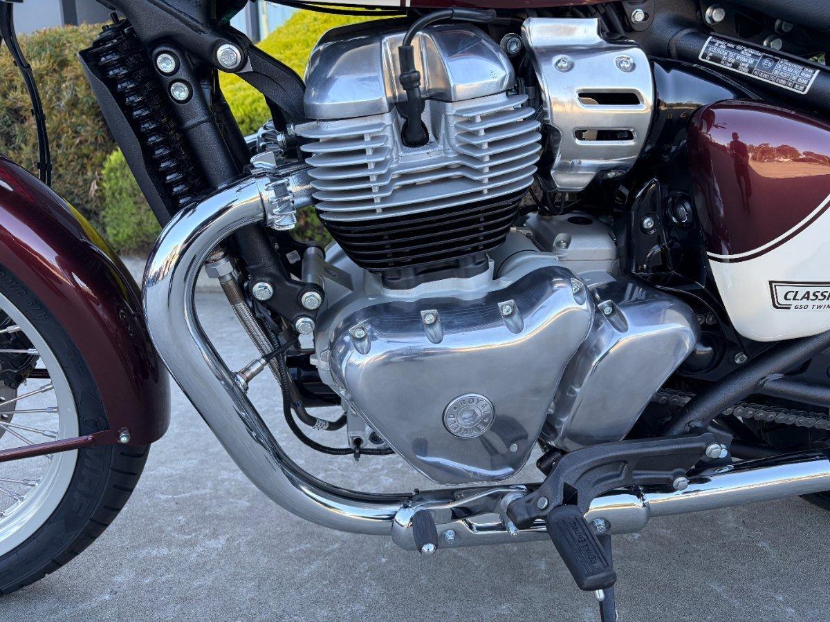 2025 ROYAL ENFIELD CLASSIC 650 ROAD