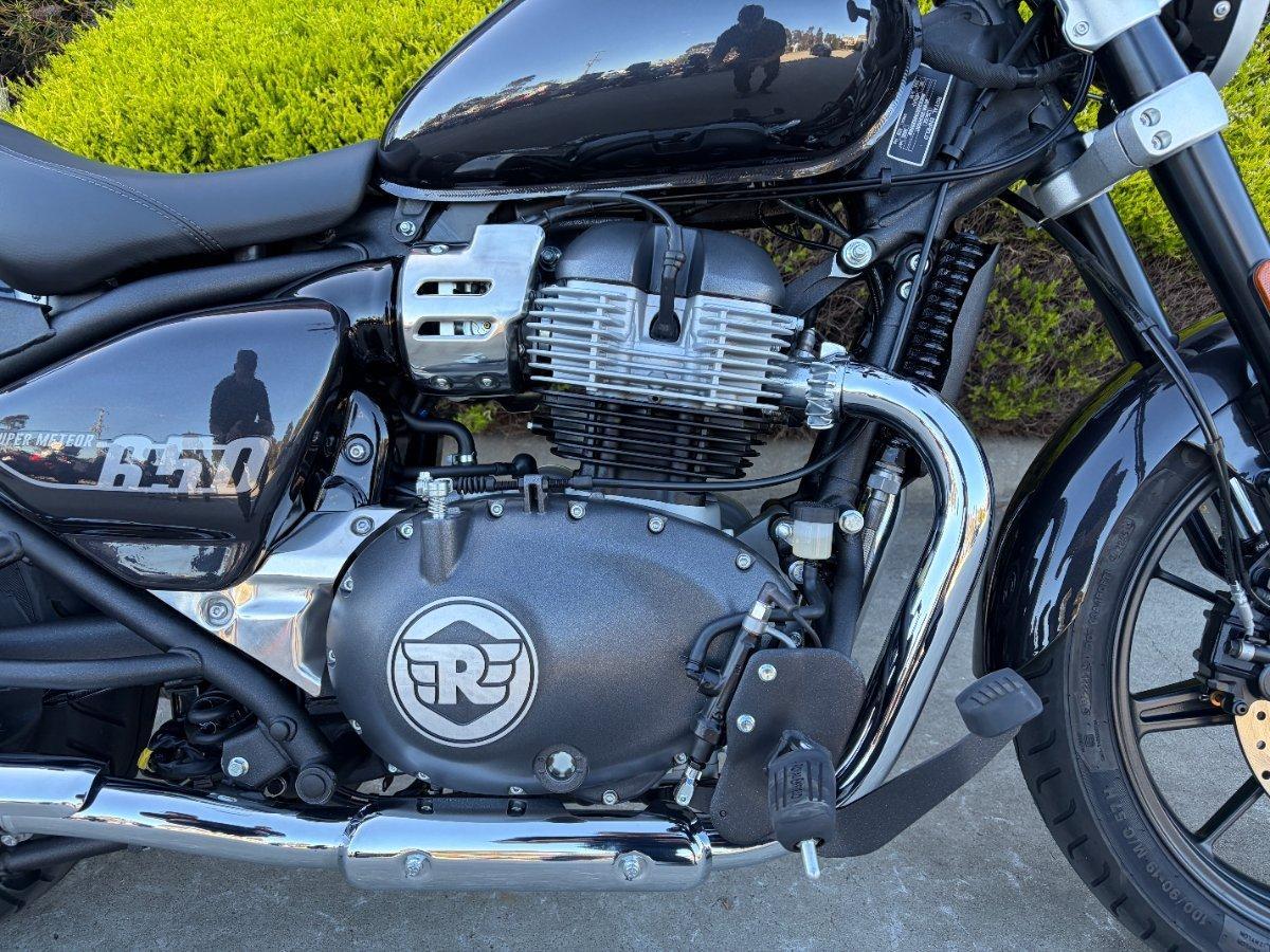 2026 ROYAL ENFIELD SUPER METEOR 650 ROAD