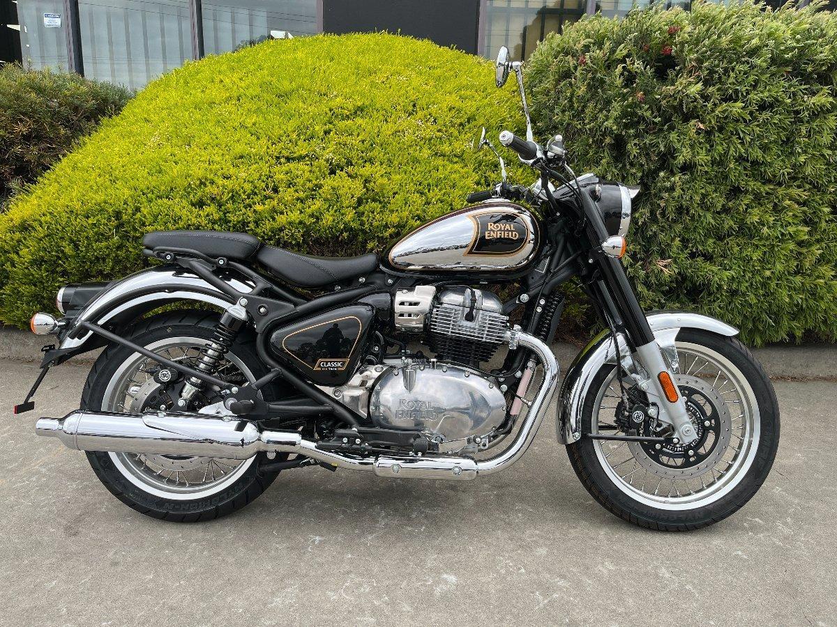 2026 ROYAL ENFIELD CLASSIC 650 ROAD