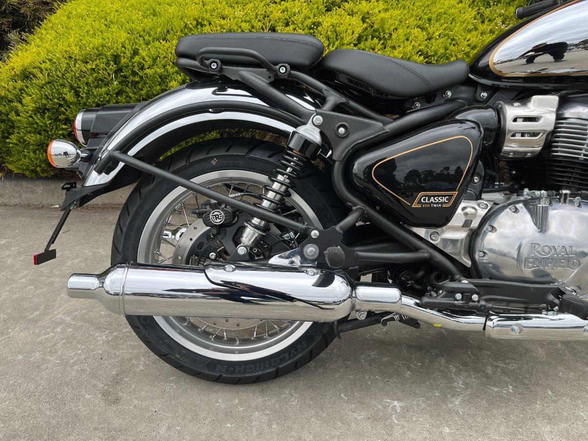 2026 ROYAL ENFIELD CLASSIC 650 ROAD