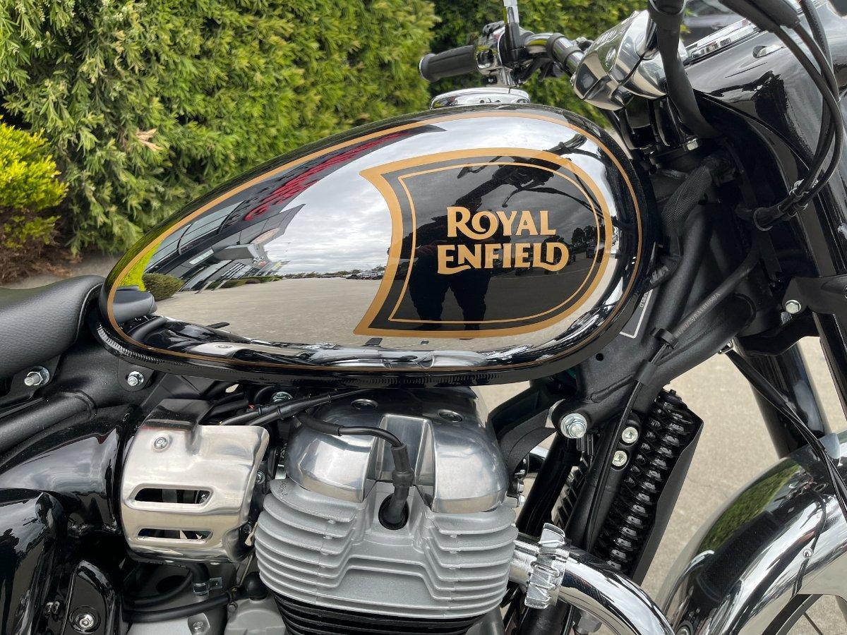 2026 ROYAL ENFIELD CLASSIC 650 ROAD