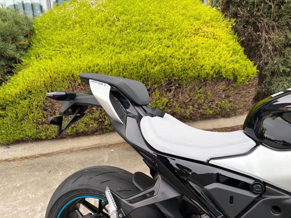 2025 CF MOTO 675 SR-R SPORTS