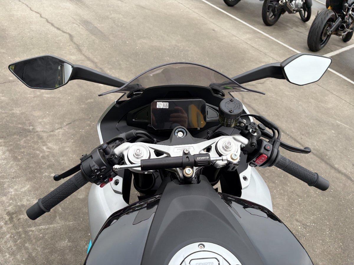 2025 CF MOTO 675 SR-R SPORTS