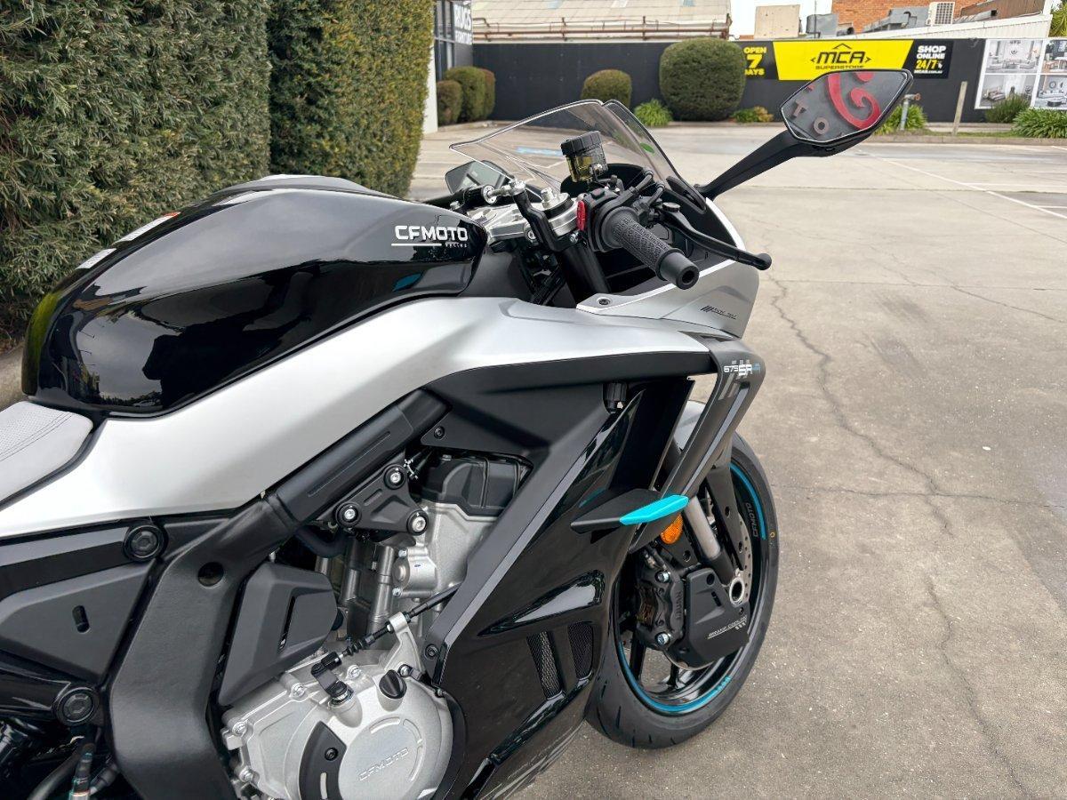 2025 CF MOTO 675 SR-R SPORTS