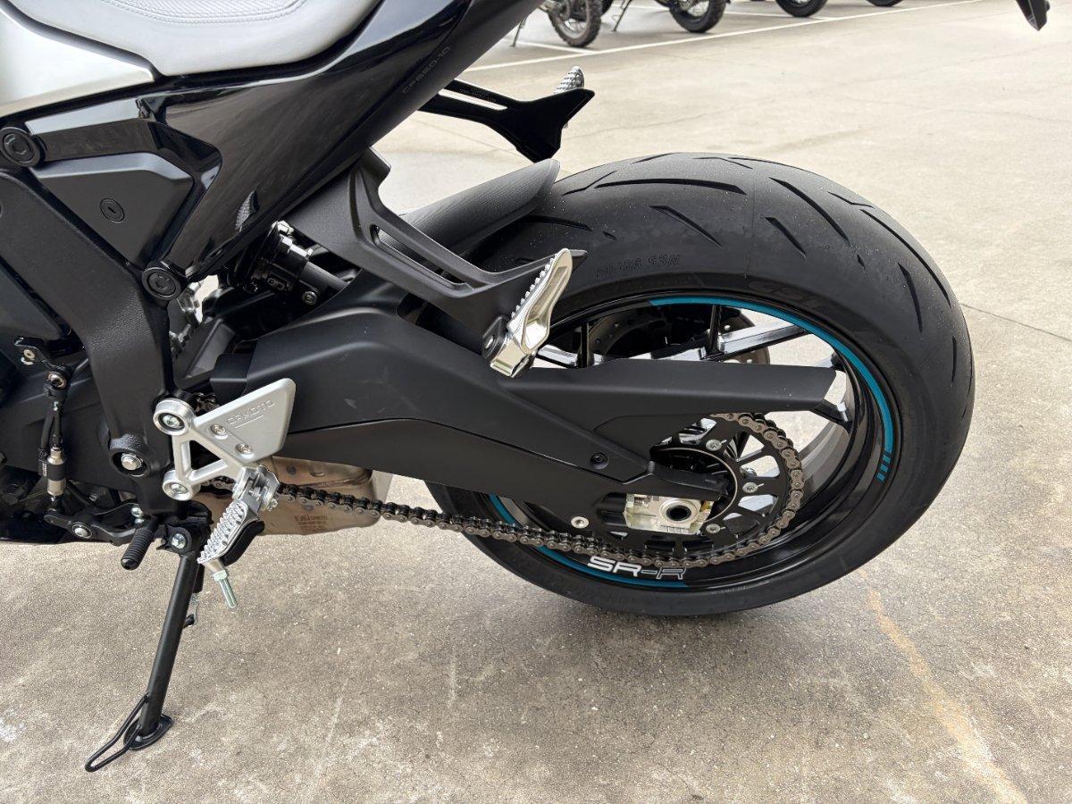 2025 CF MOTO 675 SR-R SPORTS