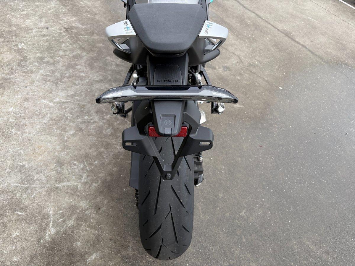 2025 CF MOTO 675 SR-R SPORTS