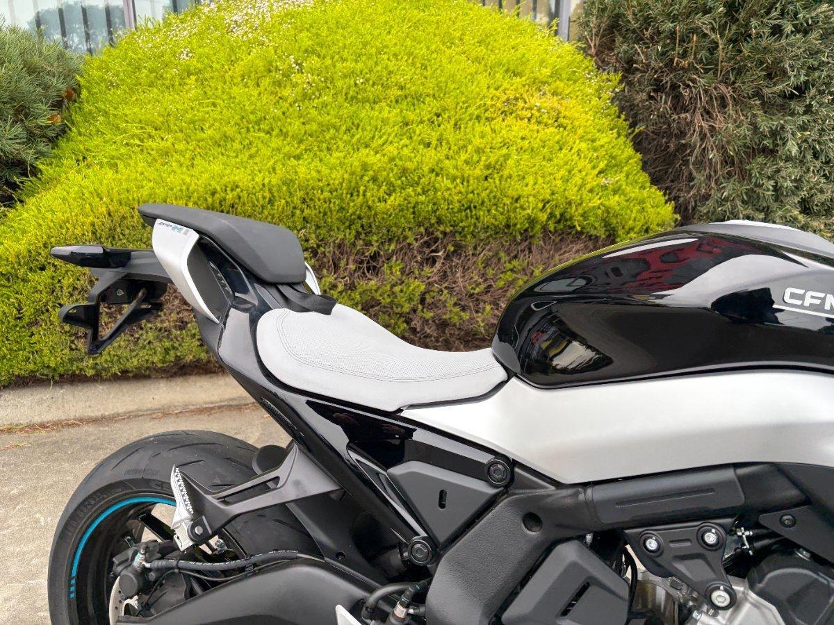 2025 CF MOTO 675 SR-R SPORTS