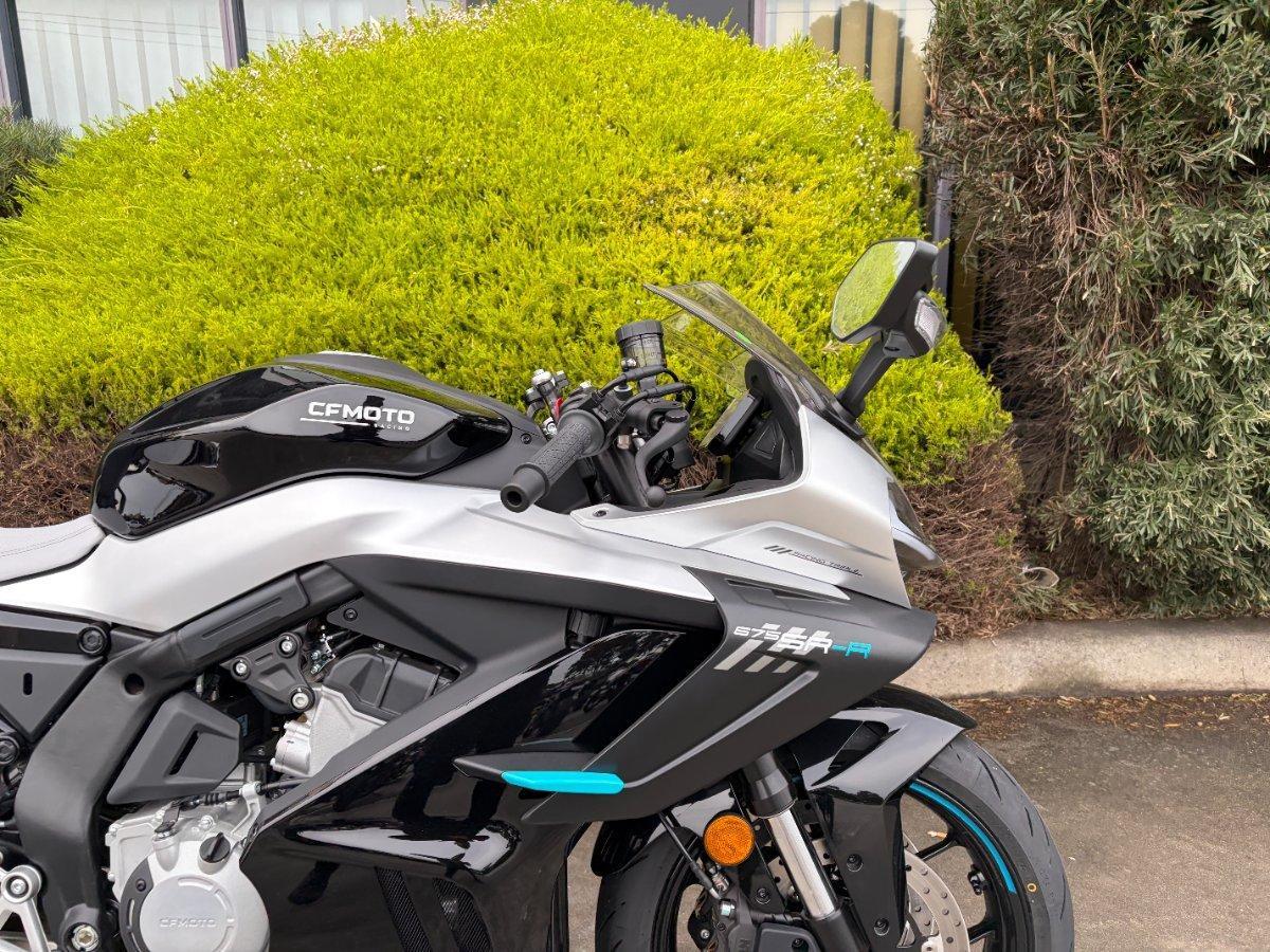2025 CF MOTO 675 SR-R SPORTS