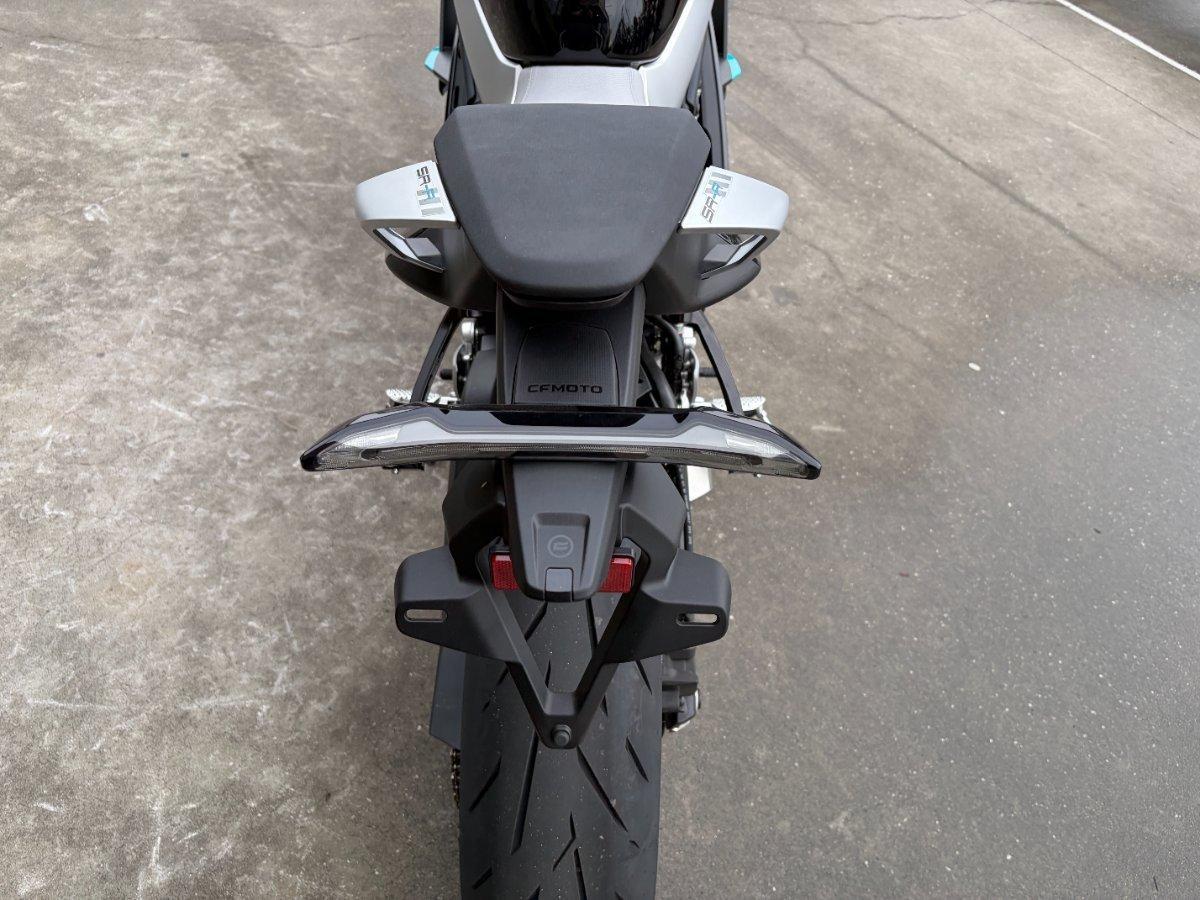 2025 CF MOTO 675 SR-R SPORTS