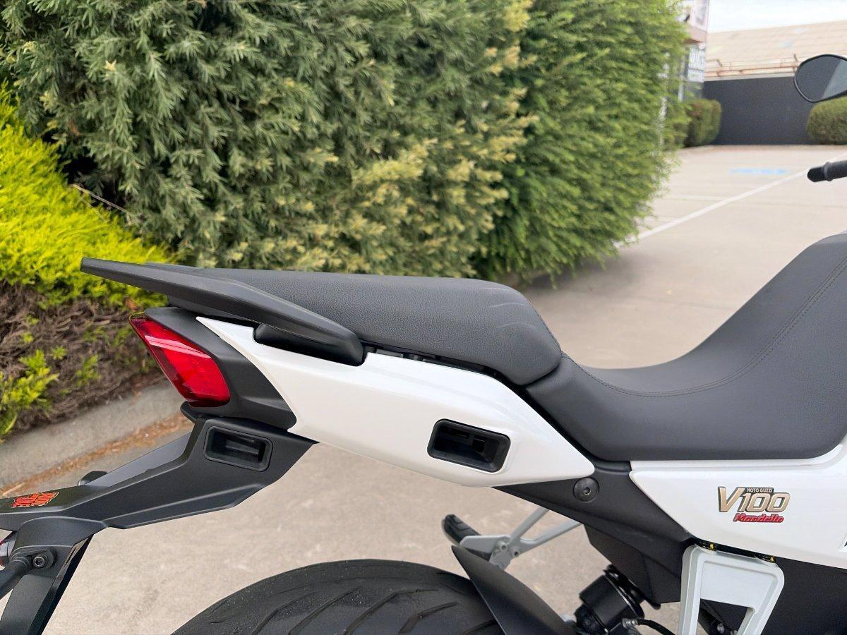2023 MOTO GUZZI V100 MANDELLO ROAD