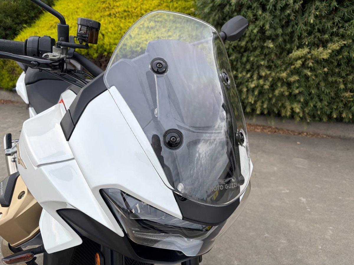 2023 MOTO GUZZI V100 MANDELLO ROAD