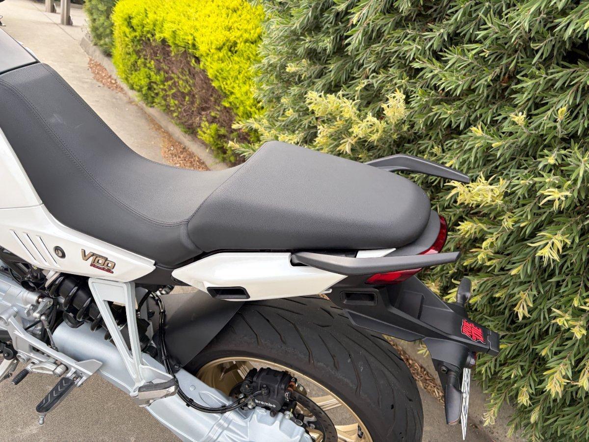 2023 MOTO GUZZI V100 MANDELLO ROAD
