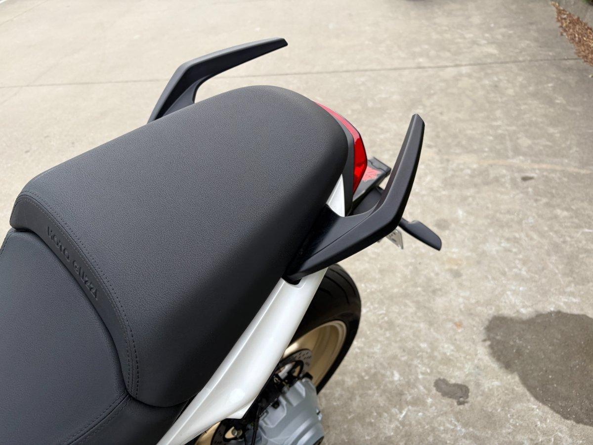 2023 MOTO GUZZI V100 MANDELLO ROAD