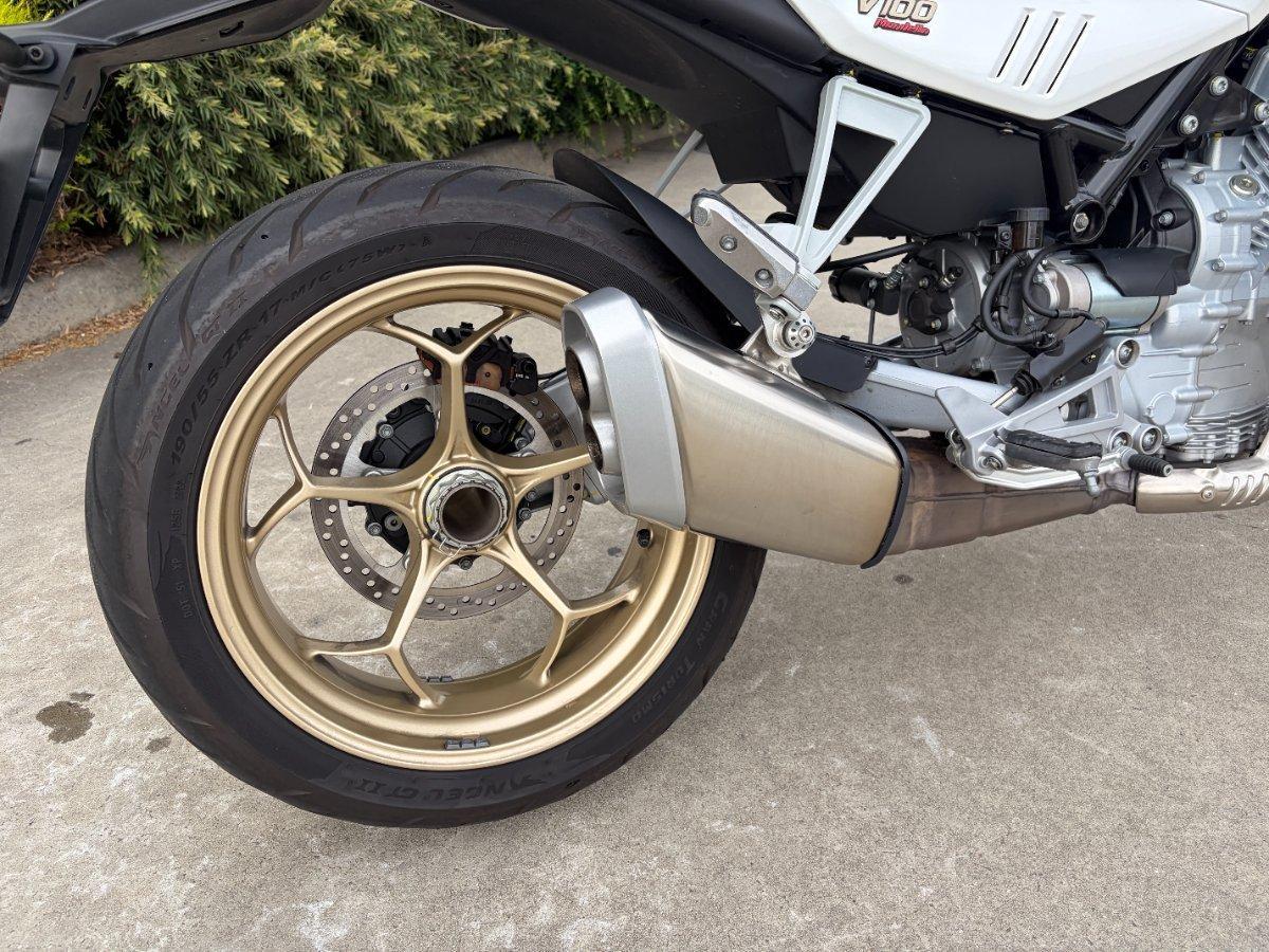 2023 MOTO GUZZI V100 MANDELLO ROAD