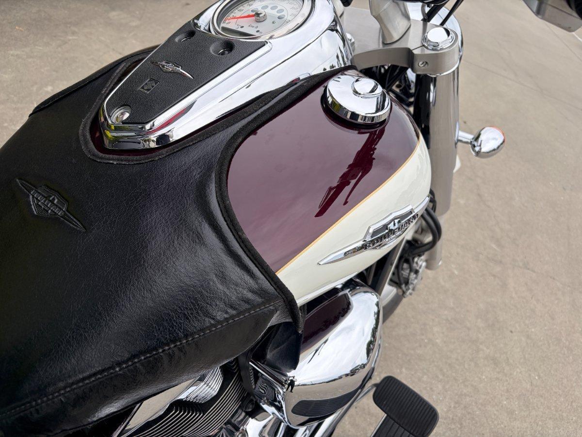 2010 SUZUKI VLR 1800T BOULEVARD (C109RT) CRUISER