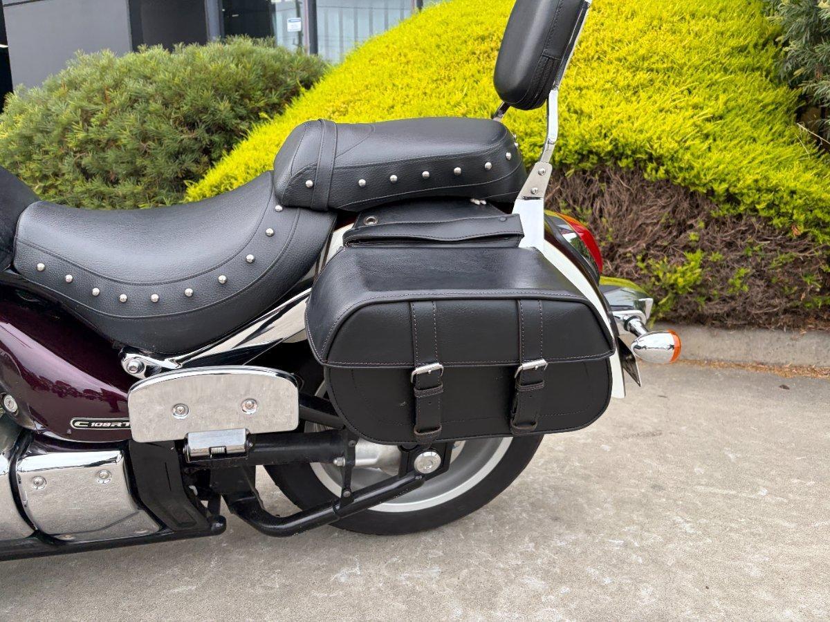 2010 SUZUKI VLR 1800T BOULEVARD (C109RT) CRUISER