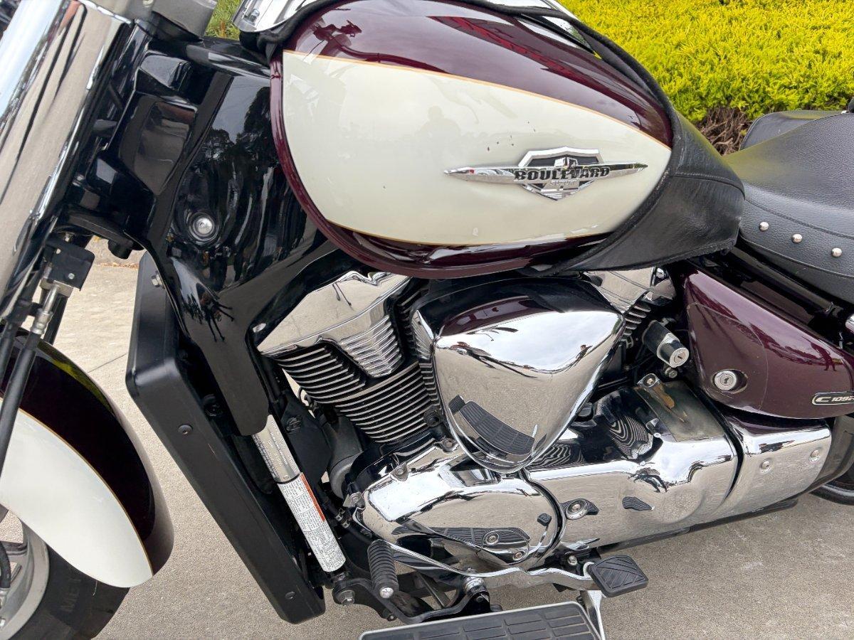 2010 SUZUKI VLR 1800T BOULEVARD (C109RT) CRUISER