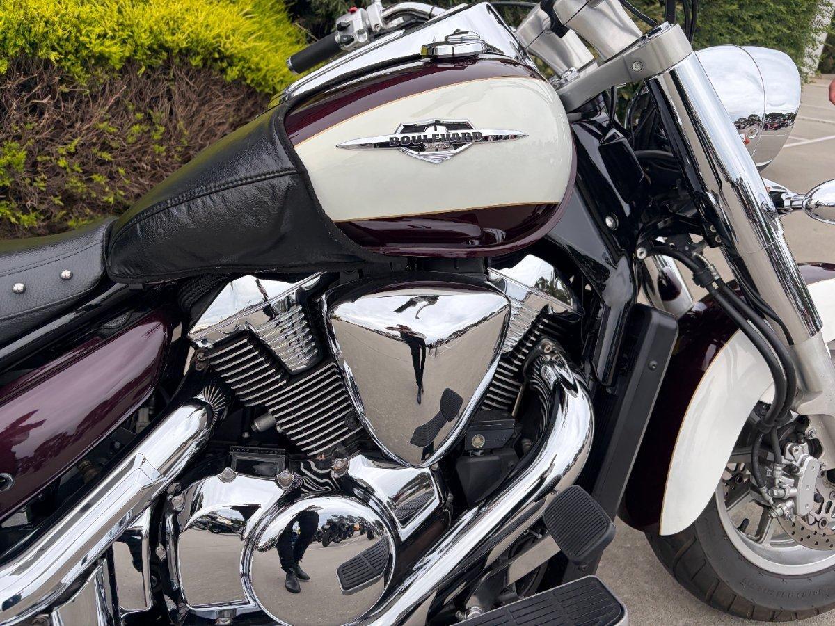 2010 SUZUKI VLR 1800T BOULEVARD (C109RT) CRUISER