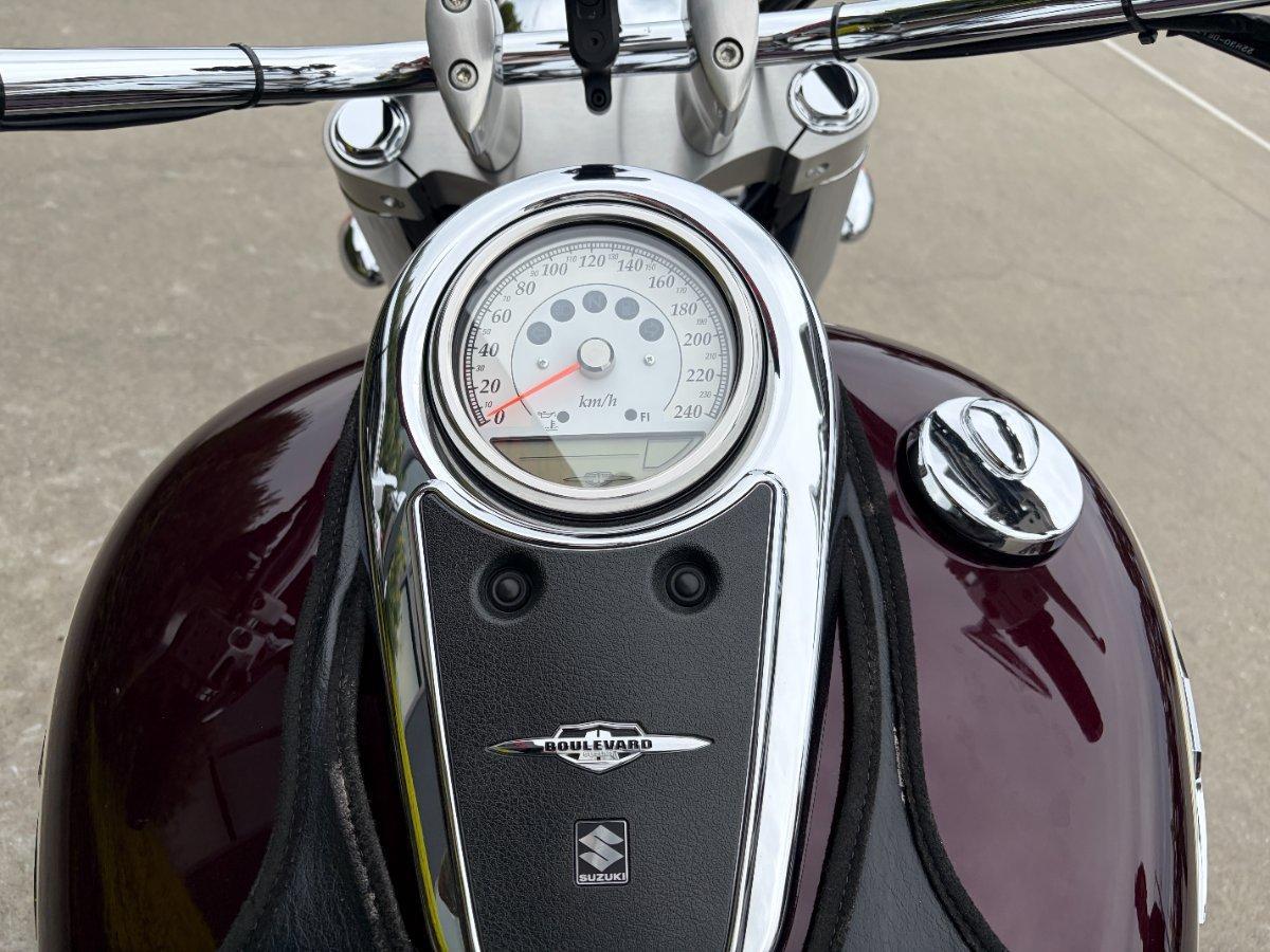 2010 SUZUKI VLR 1800T BOULEVARD (C109RT) CRUISER