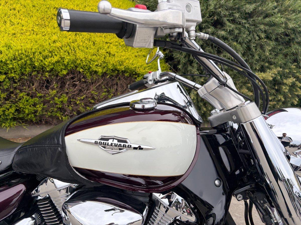 2010 SUZUKI VLR 1800T BOULEVARD (C109RT) CRUISER