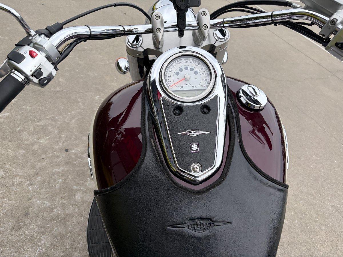 2010 SUZUKI VLR 1800T BOULEVARD (C109RT) CRUISER