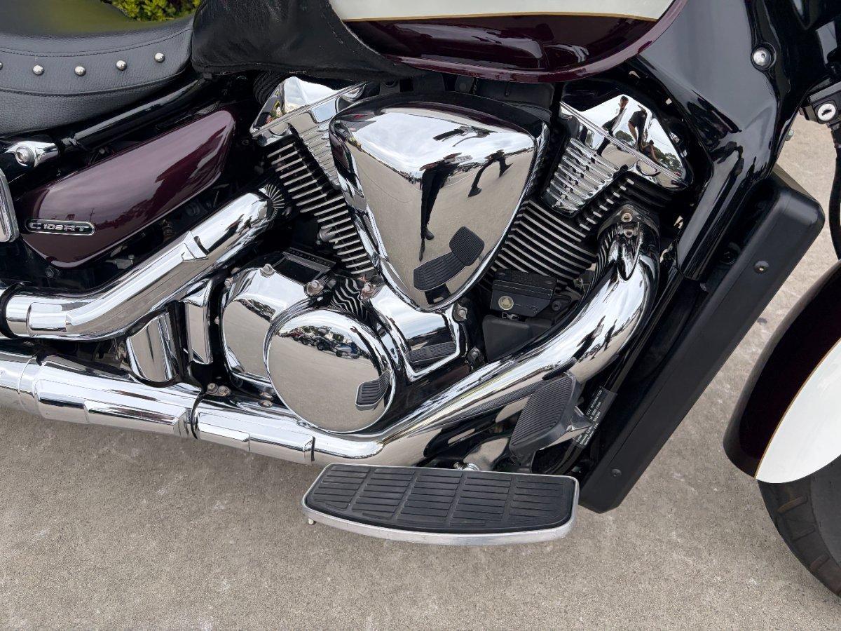 2010 SUZUKI VLR 1800T BOULEVARD (C109RT) CRUISER