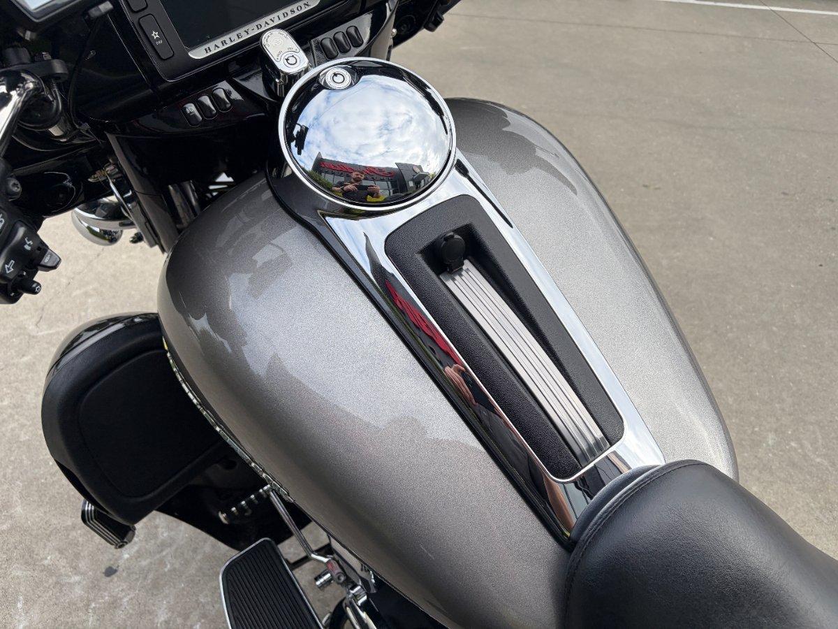 2016 HARLEY-DAVIDSON FLHTK ULTRA LIMITED CRUISER