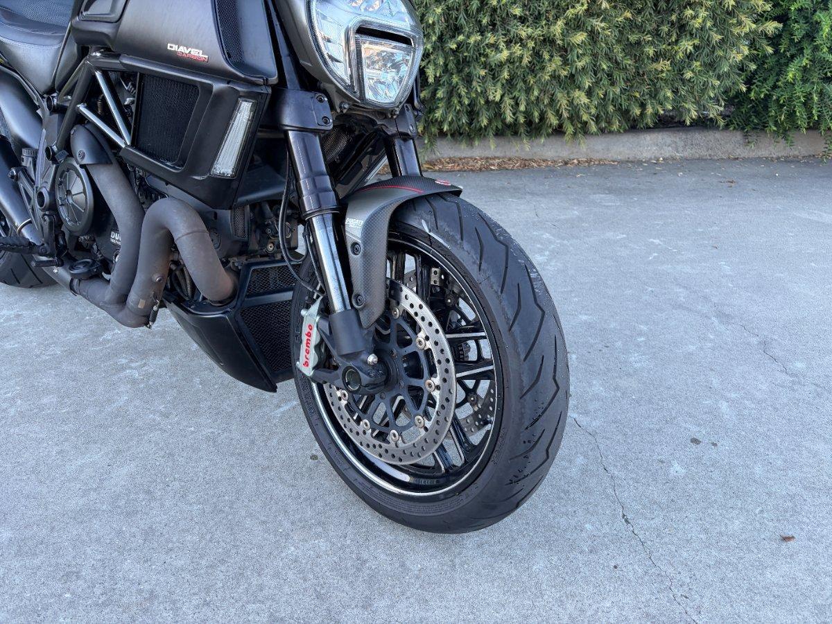 2016 DUCATI DIAVEL CARBON CRUISER