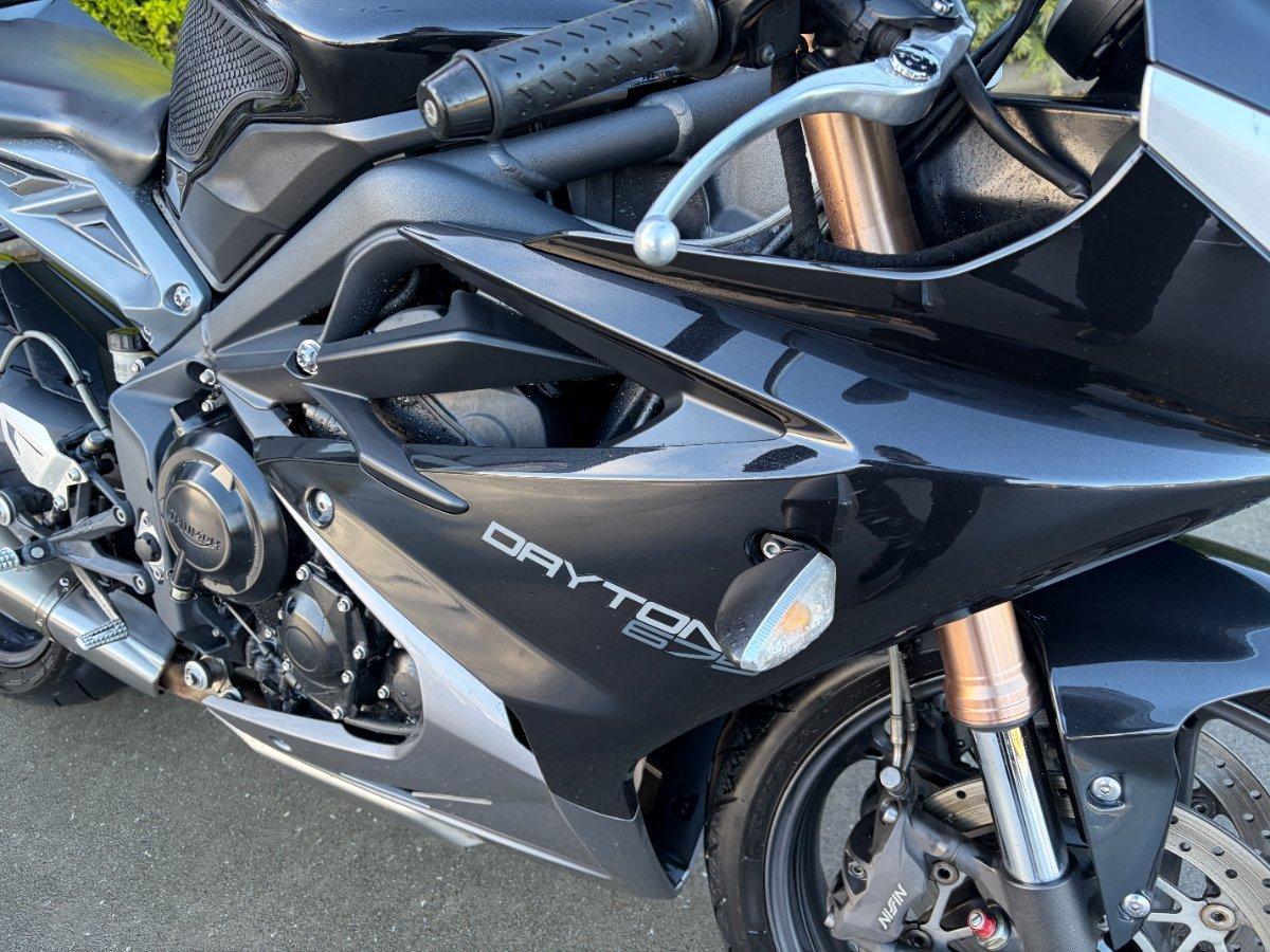 2014 TRIUMPH DAYTONA 675 SPORTS