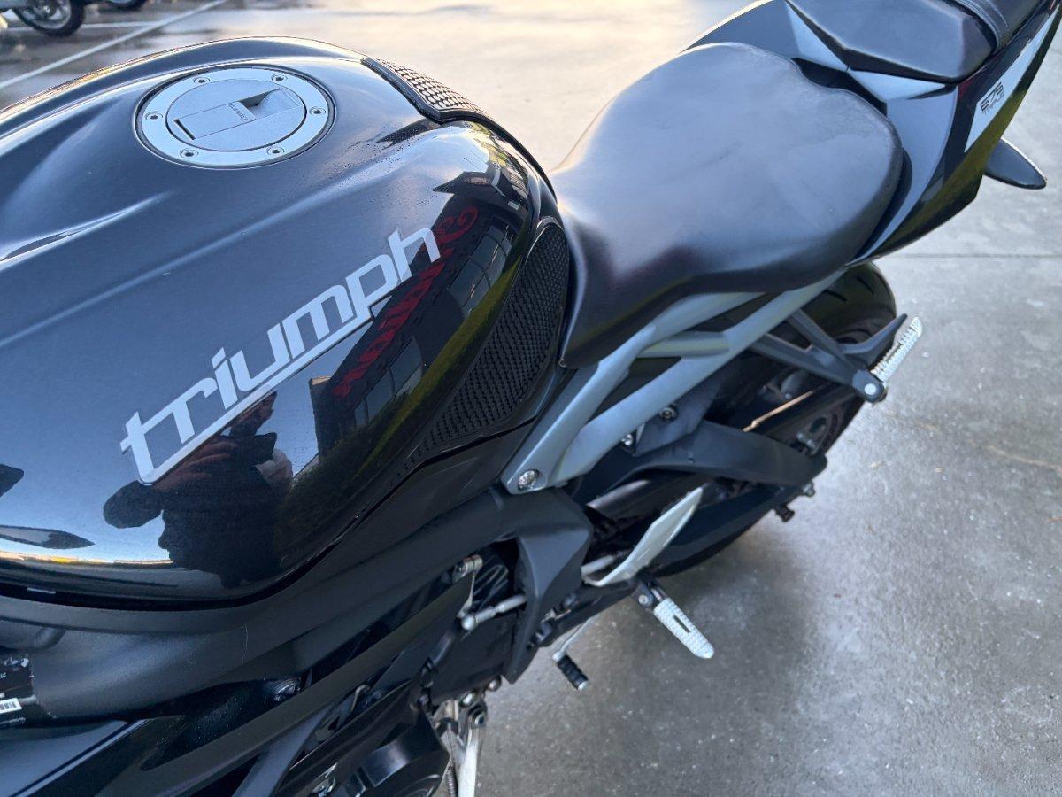 2014 TRIUMPH DAYTONA 675 SPORTS