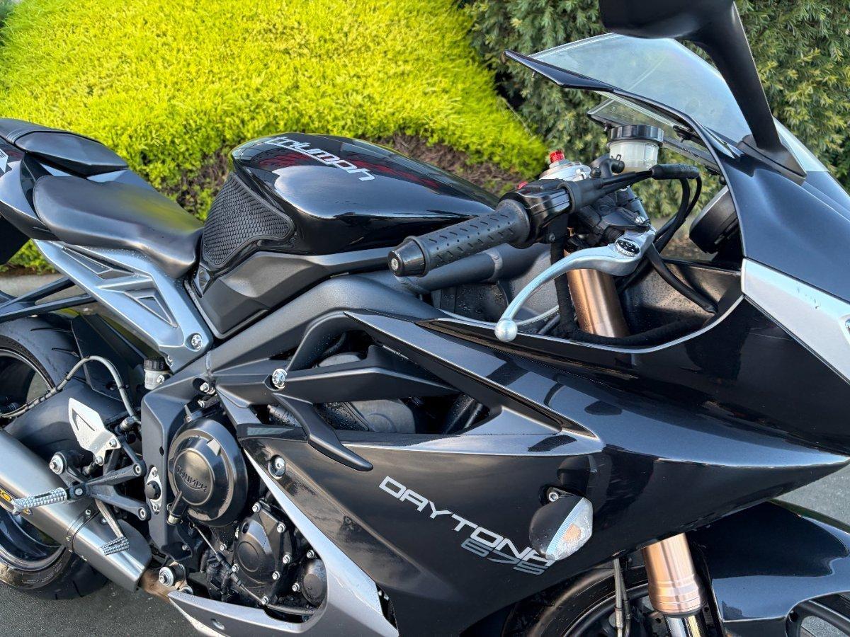 2014 TRIUMPH DAYTONA 675 SPORTS