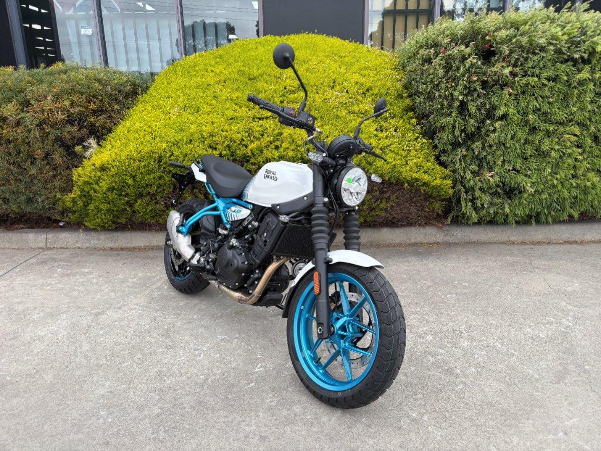 2026 ROYAL ENFIELD GUERILLA 450 ROAD