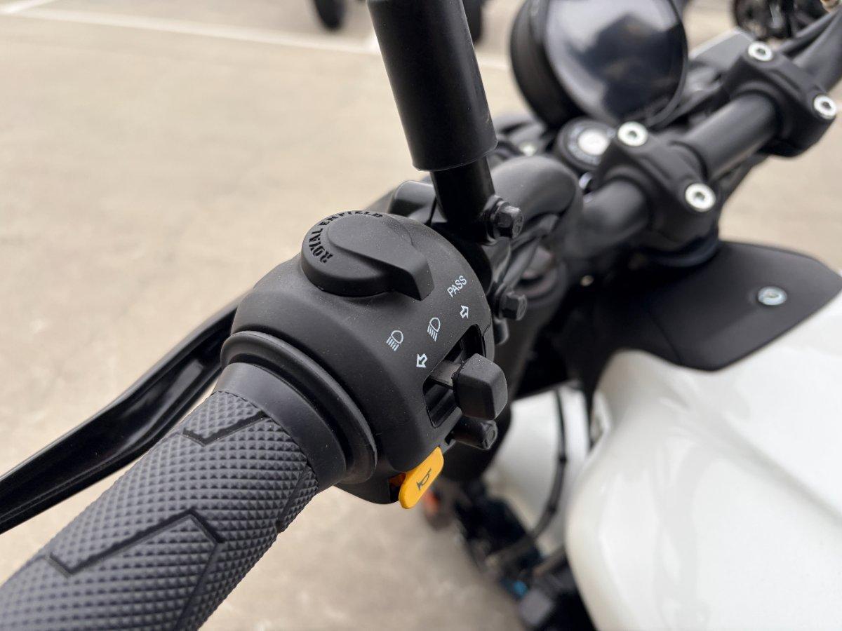 2026 ROYAL ENFIELD GUERILLA 450 ROAD