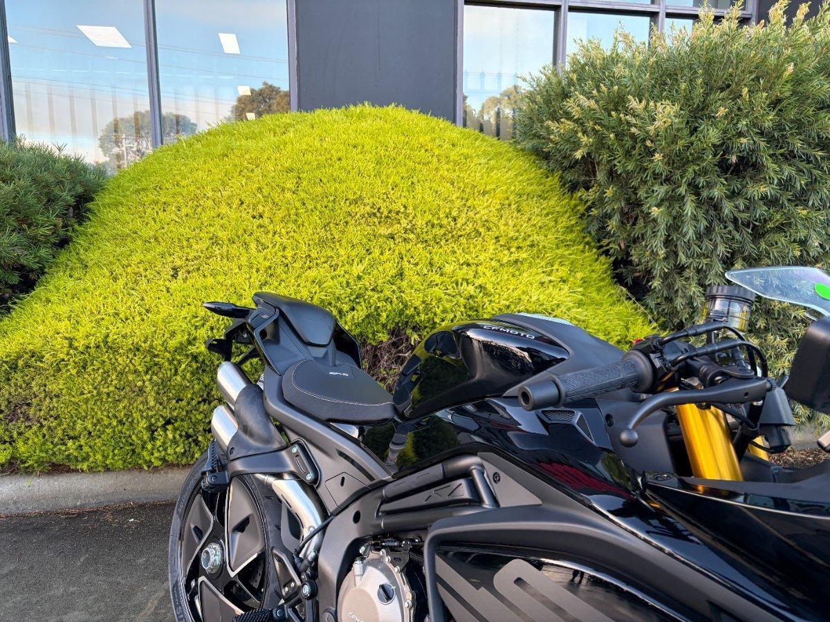 2026 CF MOTO 750 SR S ROAD