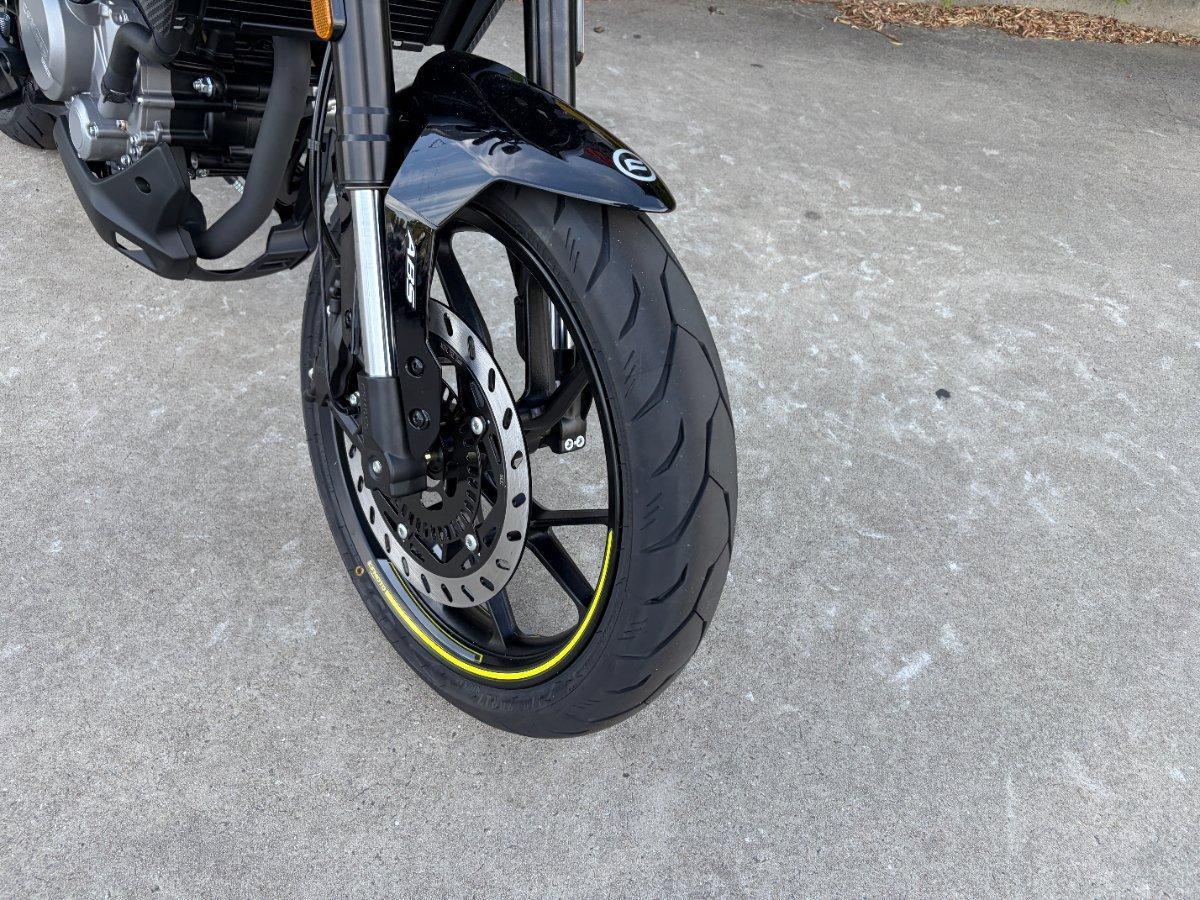2026 CF MOTO 300 NK ABS ROAD