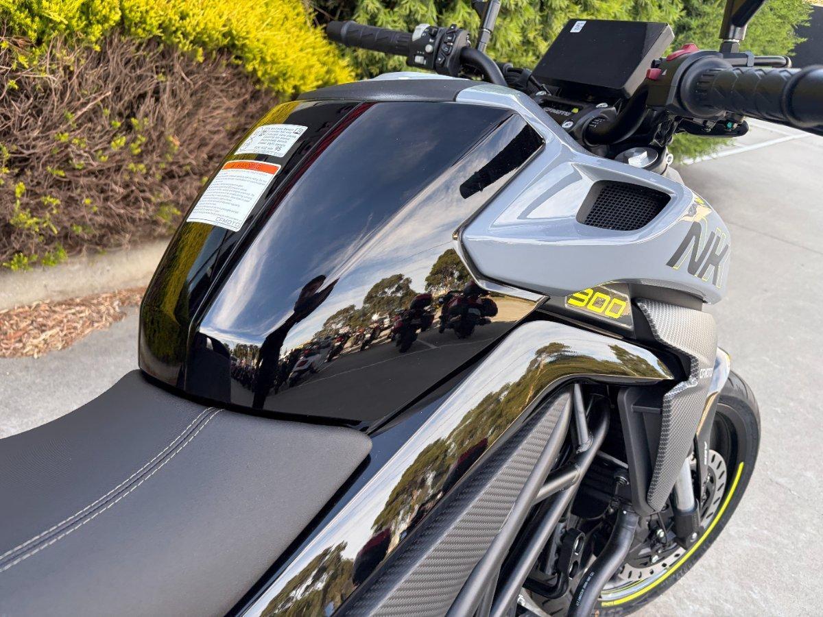 2026 CF MOTO 300 NK ABS ROAD